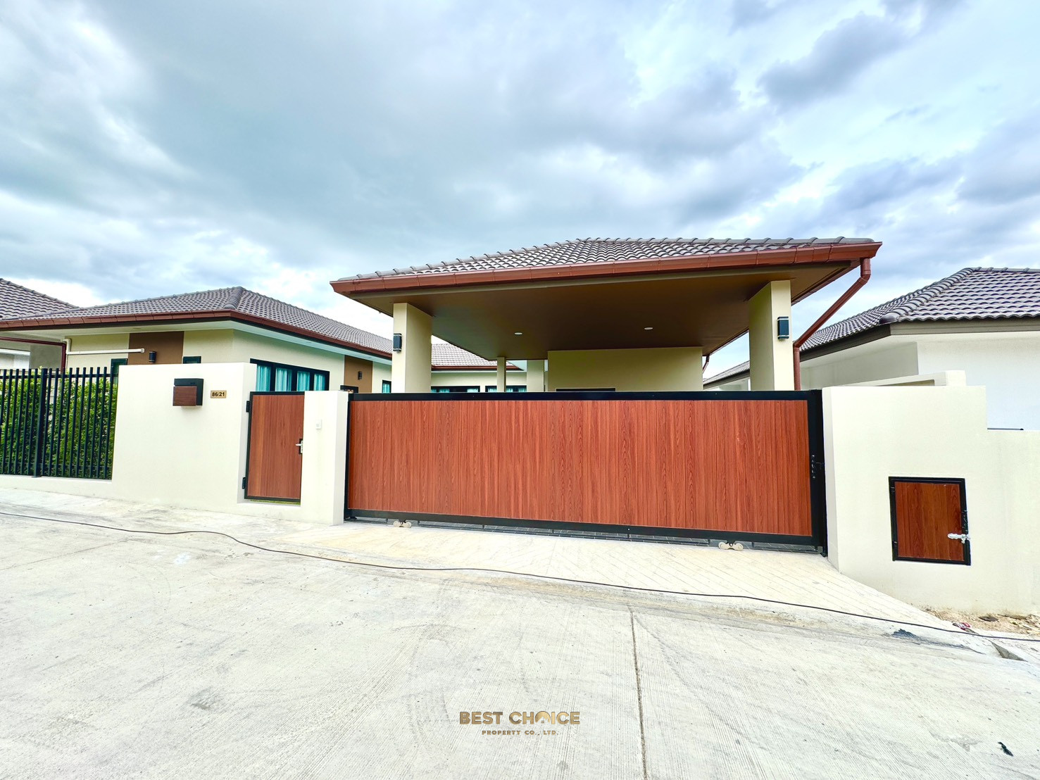Brend new pool villa 3 bedrooms for rent